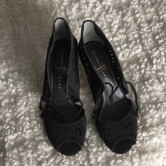 Ivanka Trump Shoes - Ivanka Trump faux suede heels.
